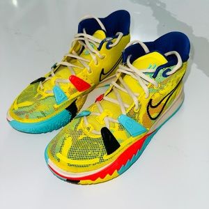 NIKE Kyrie 7 Basketball Shoes - 1 World 1 People